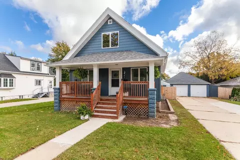 2442 S 84th, West Allis, WI 53227
