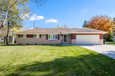w137s6834 Dunstan, Muskego, WI 53150
