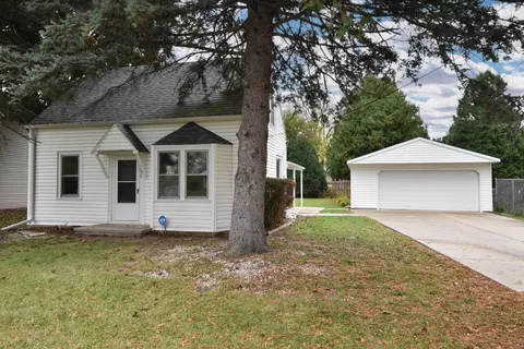4256 S 96th, Greenfield, WI 53228