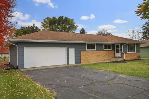 401 Roberts, Mukwonago, WI 53149
