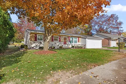 808 Meadowbrook, West Bend, WI 53090