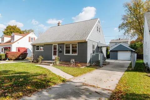 158 N 92nd, Milwaukee, WI 53226