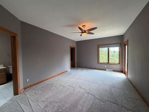 Bedroom - 726 4th, La Crescent, MN 55947 photo 3 of 9