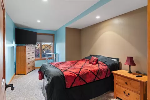 Bedroom - 726 4th, La Crescent, MN 55947 photo 8 of 9