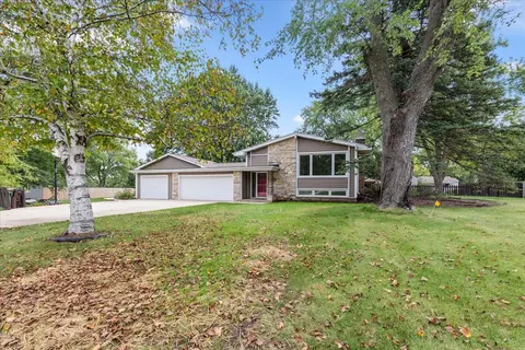 3332 S El Sirroco, New Berlin, WI 53151