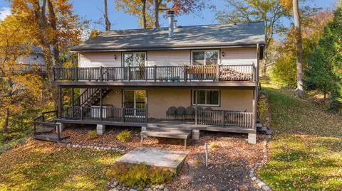 282 Hickory, Hartland, WI 53029