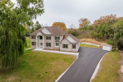 545 Thomas, Wales, WI 53183