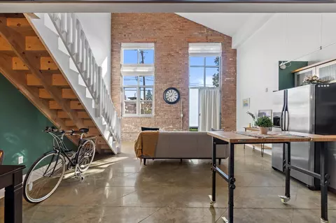 3059 N Weil #118, Milwaukee, WI 53212