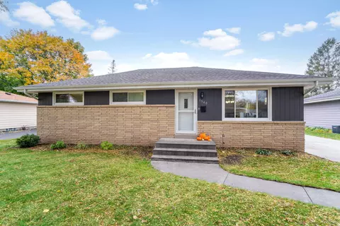 1540 Pine, Waukesha, WI 53188