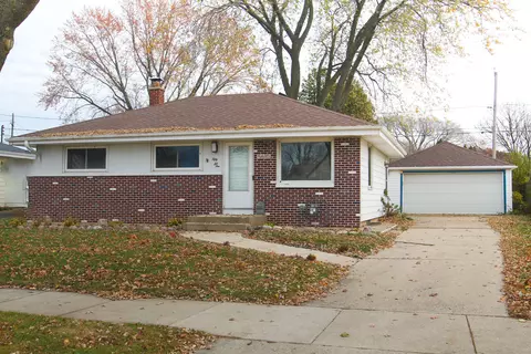 5610 S Hately, Cudahy, WI 53110