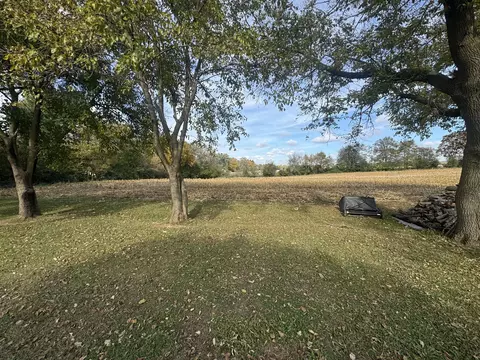 Lt7 Leo, Big Bend, WI 53103
