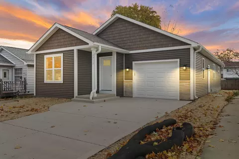 7715 Pershing, Kenosha, WI 53142