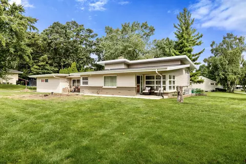 11310 Haleco, Hales Corners, WI 53130