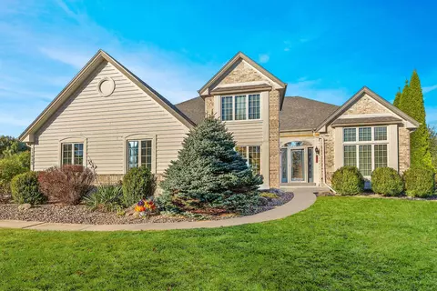 11035 N Bennington, Mequon, WI 53097