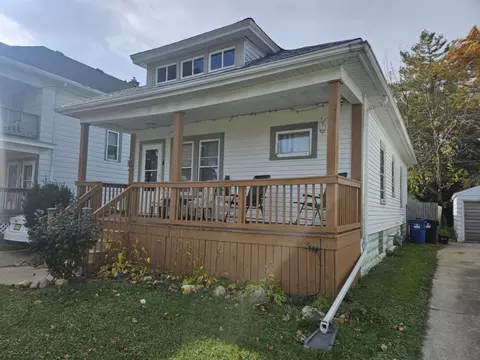 2218 Carlisle, Racine, WI 53404