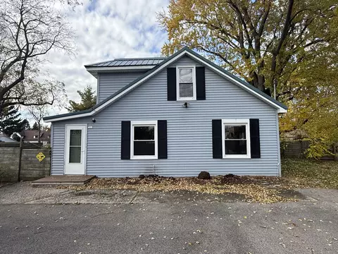 321 Park, Walworth, WI 53184