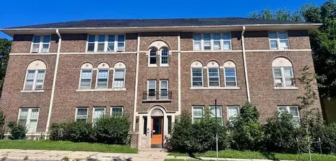 3070 N Oakland, Milwaukee, WI 53211