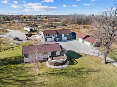 n7330 Lakeshore Road, Mosel, WI 53083