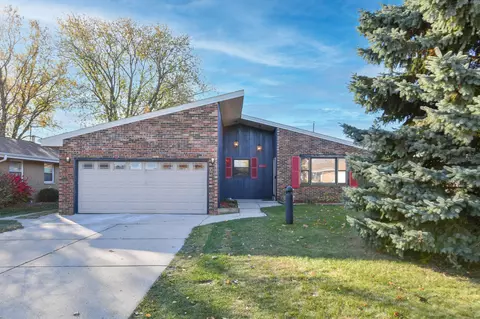 1777 Tamarack, South Milwaukee, WI 53172