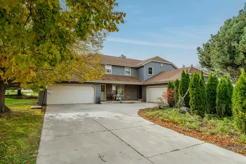 1729 Stardust #B, Waukesha, WI 53186