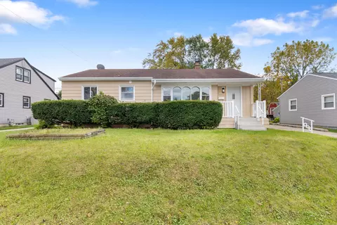 1217 Blake, South Milwaukee, WI 53172