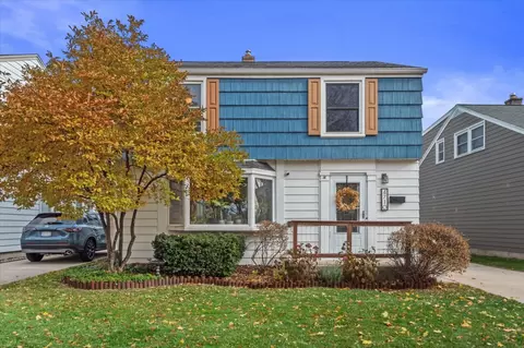 4710 N Diversey, Whitefish Bay, WI 53211