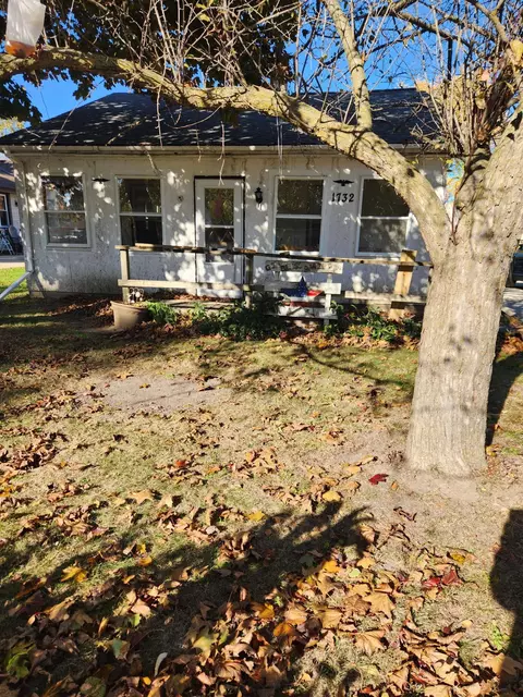 1732 Kremer, Racine, WI 53402