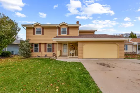 2320 W Rawson, Oak Creek, WI 53154