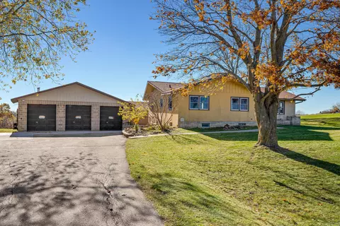 w5285 County Road F, Shelby, WI 54601