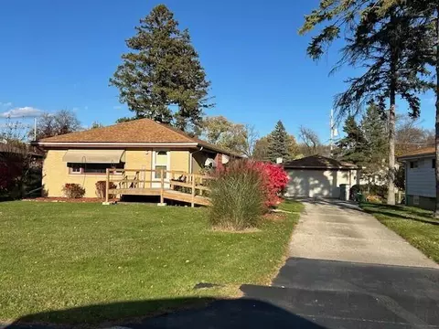 7650 N Delta, Milwaukee, WI 53223
