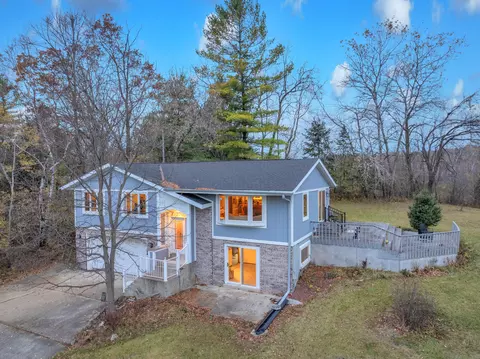 1814 County Highway H, Farmington, WI 53040