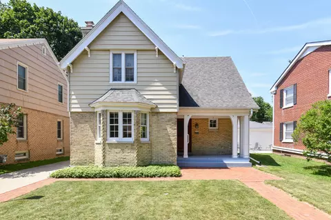 5159 N Santa Monica, Whitefish Bay, WI 53217
