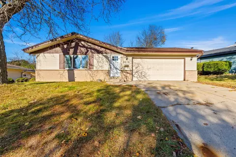 9610 W Rio, Milwaukee, WI 53225