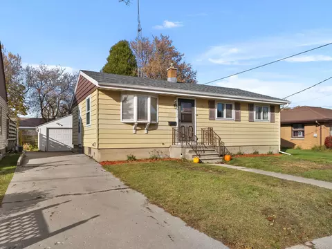 2608 Jackson, Two Rivers, WI 54241