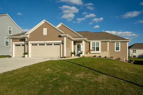 634 Lambert, Slinger, WI 53086
