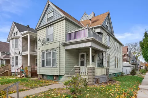 2400 W Scott, Milwaukee, WI 53204