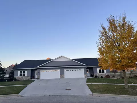 430 Emerald, Kewaskum, WI 53040