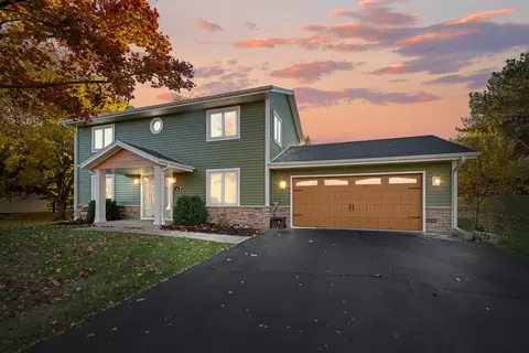 508 Karin, North Prairie, WI 53153