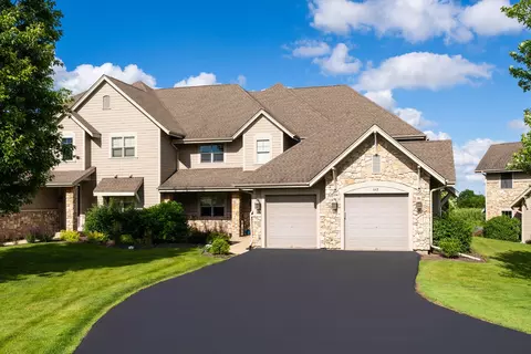642 Eagleton #55-28, Geneva, WI 53147
