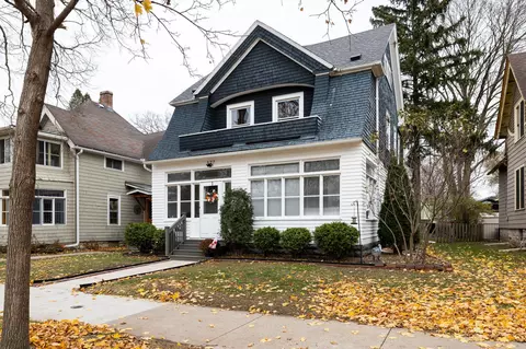 527 15th, La Crosse, WI 54601