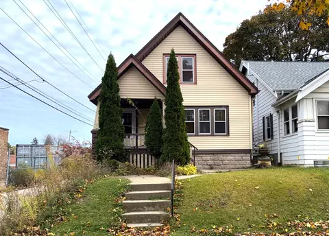3480 N Bremen, Milwaukee, WI 53212