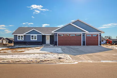 1818 Arches, Holmen, WI 54636