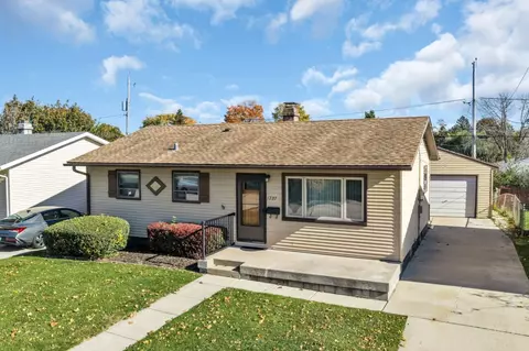 1737 Shoop, Racine, WI 53404