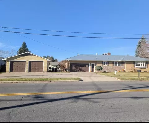 544 Leonard, West Salem, WI 54669