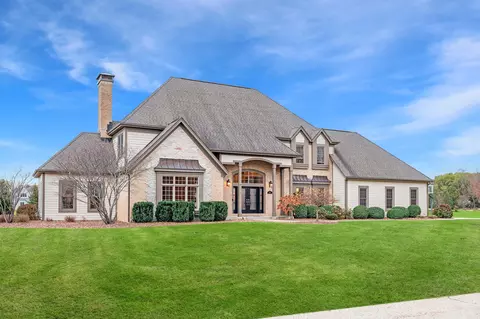 3268 Waterleaf, Hartland, WI 53029