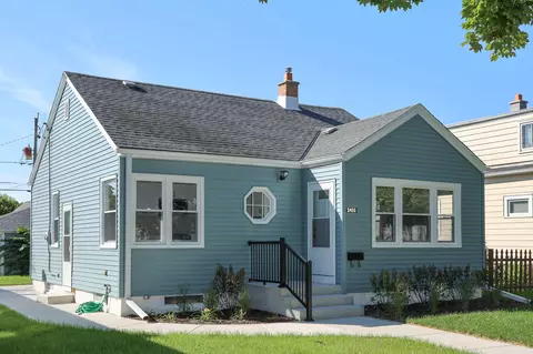 2433 S 74th, West Allis, WI 53219