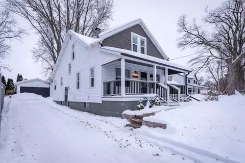 25621 S Wind Lk, Norway, WI 53185