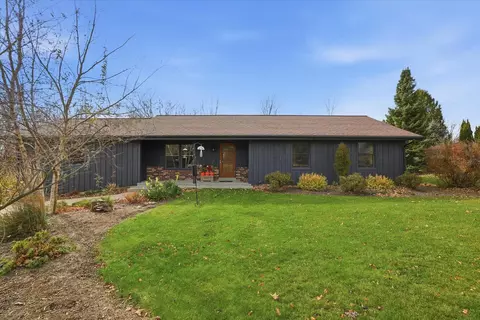 3053 Bogey, Polk, WI 53086