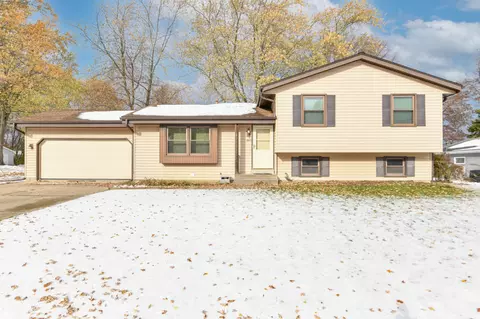 2820 St Ritas, Racine, WI 53404