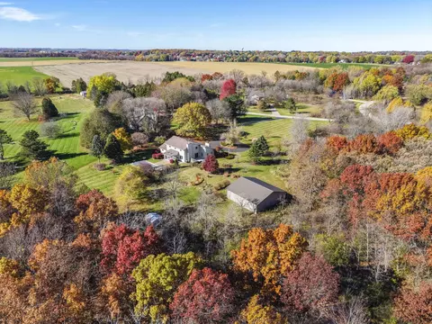 3723 Meadowbrooke, Deforest, WI 53532